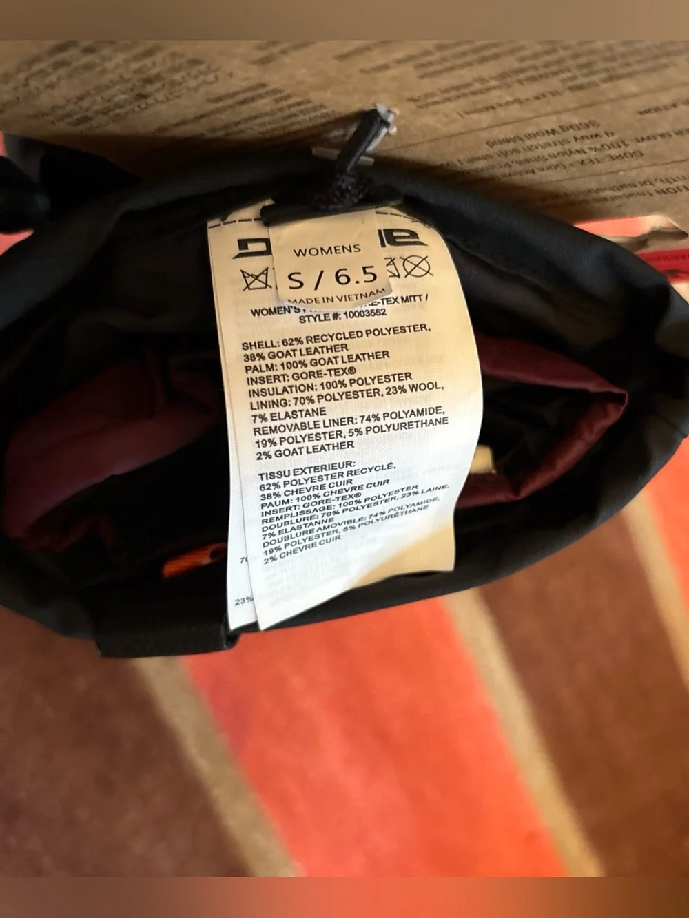 Dakine Phoenix Women's Mittens Gore Tex Small Primaloft New w tags $160 Retail